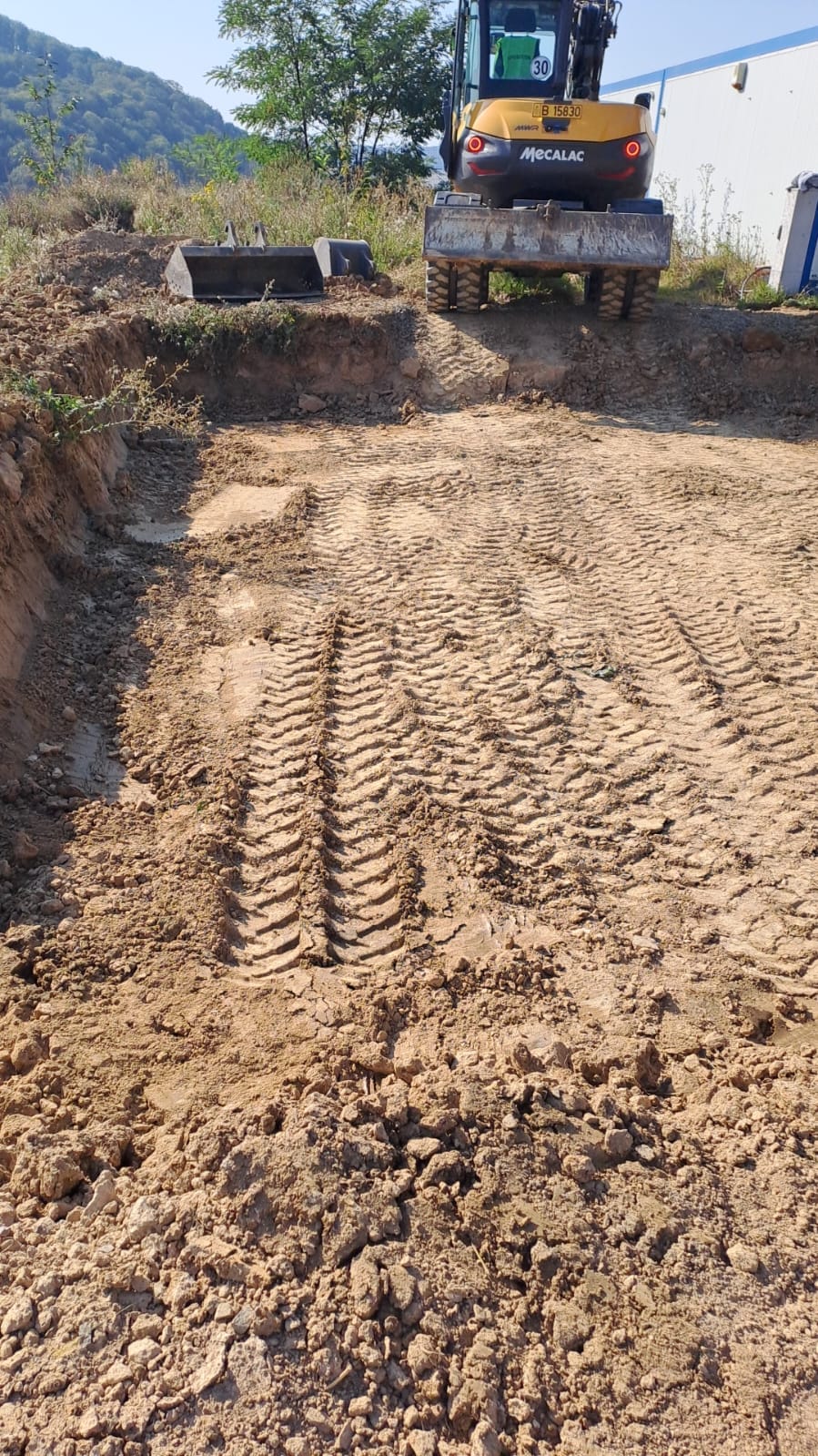 Bunesti - rezervoare apa potabila Roades — fotografie 1 din 29