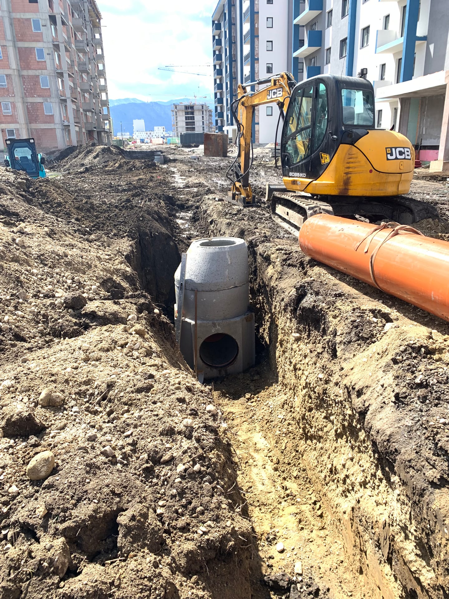 Brasov - retele exteriare Complex locuinte LIOR — fotografie 1 din 7